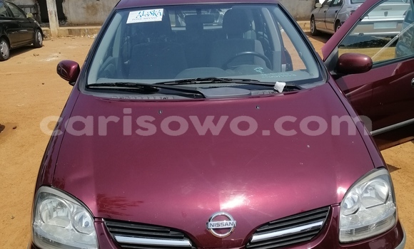 Sayi Na hannu Nissan Almera Tino Red Mota in Cotonou a Benin Sayi Na hannu Nissan Almera Tino Red Mota in Cotonou a Benin