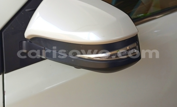 Acheter Occasion Voiture Toyota RAV4 Blanc à Cotonou, Benin Acheter Occasion Voiture Toyota RAV4 Blanc à Cotonou, Benin