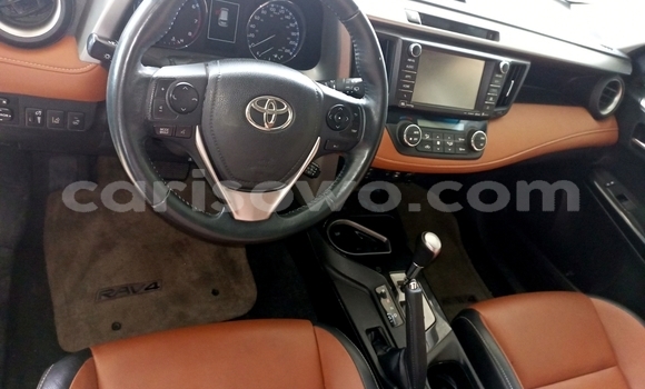 Acheter Occasion Voiture Toyota RAV4 Blanc à Cotonou, Benin Acheter Occasion Voiture Toyota RAV4 Blanc à Cotonou, Benin