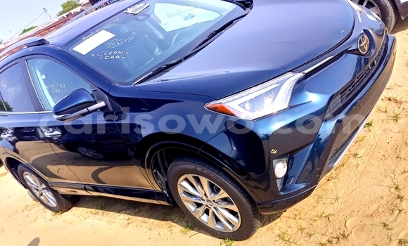 Ra Àlòkù Toyota RAV4 Blue Ọkọ̀ in Cotonou ni Benin Ra Àlòkù Toyota RAV4 Blue Ọkọ̀ in Cotonou ni Benin