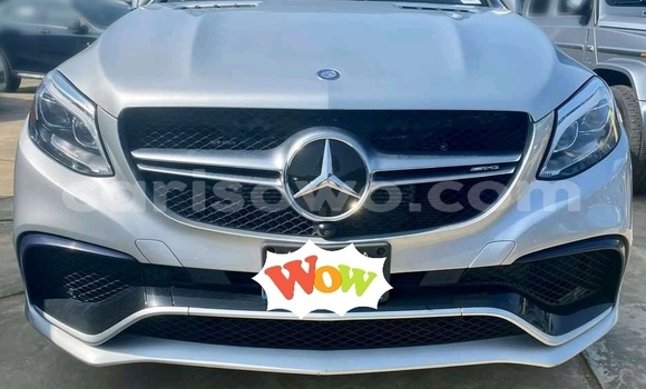 Sayi Na hannu Mercedes-Benz GLE Azurfa Mota in Cotonou a Benin Sayi Na hannu Mercedes-Benz GLE Azurfa Mota in Cotonou a Benin