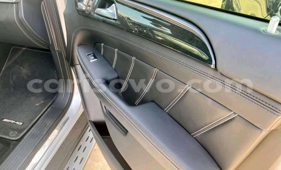 Sayi Na hannu Mercedes-Benz GLE Azurfa Mota in Cotonou a Benin Sayi Na hannu Mercedes-Benz GLE Azurfa Mota in Cotonou a Benin