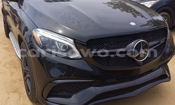 Sayi Na hannu Mercedes-Benz GLE Azurfa Mota in Cotonou a Benin Sayi Na hannu Mercedes-Benz GLE Azurfa Mota in Cotonou a Benin