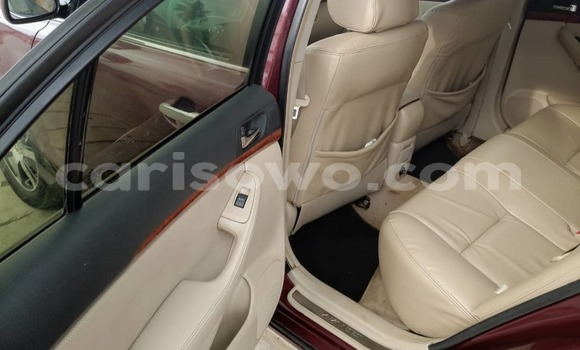 Ra Àlòkù Toyota Avensis Red Ọkọ̀ in Abomey Calavi ni Benin Ra Àlòkù Toyota Avensis Red Ọkọ̀ in Abomey Calavi ni Benin