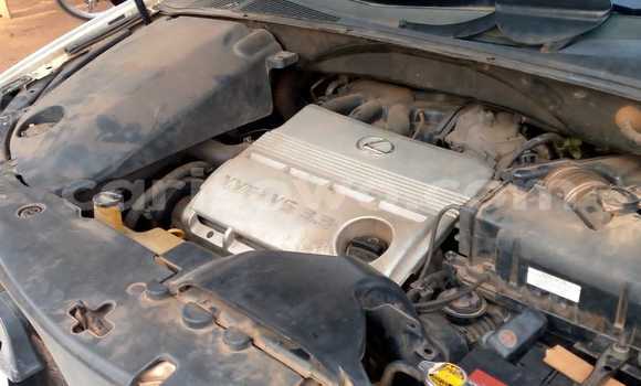 Acheter Occasion Voiture Lexus RX 330 Blanc à Cotonou, Benin Acheter Occasion Voiture Lexus RX 330 Blanc à Cotonou, Benin