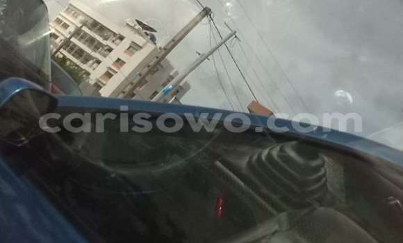 Sayi Na hannu Nissan Primera Blue Mota in Cotonou a Benin
