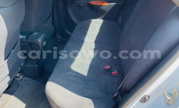 Ra Àlòkù Toyota Yaris funfun Ọkọ̀ in Cotonou ni Benin Ra Àlòkù Toyota Yaris funfun Ọkọ̀ in Cotonou ni Benin