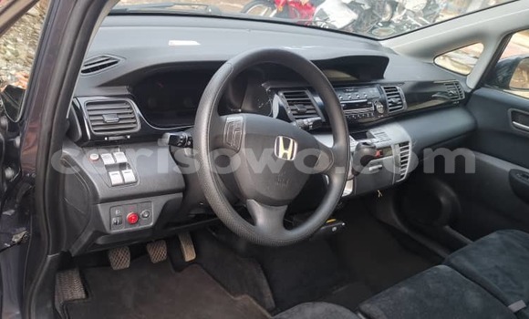 Sayi Na hannu Honda FR-V Sauran Mota in Porto Novo a Benin Sayi Na hannu Honda FR-V Sauran Mota in Porto Novo a Benin