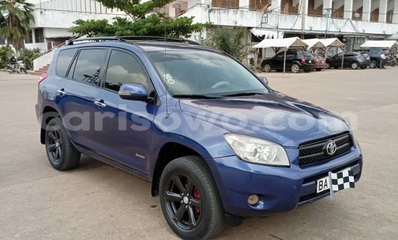 Ra Àlòkù Toyota RAV4 Blue Ọkọ̀ in Cotonou ni Benin