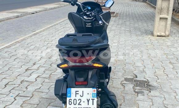 Sayi Na hannu Honda PCX Sauran Motsi in Abomey Calavi a Benin Sayi Na hannu Honda PCX Sauran Motsi in Abomey Calavi a Benin