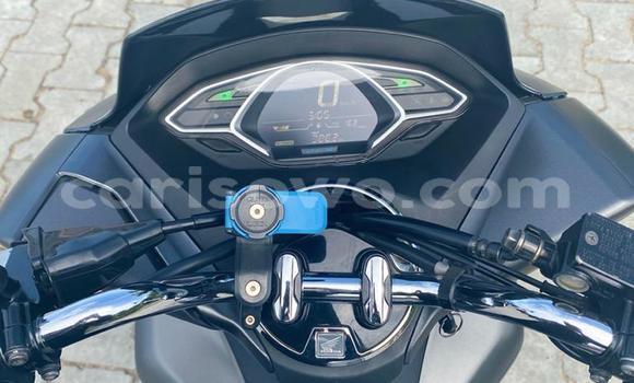 Sayi Na hannu Honda PCX Sauran Motsi in Abomey Calavi a Benin Sayi Na hannu Honda PCX Sauran Motsi in Abomey Calavi a Benin