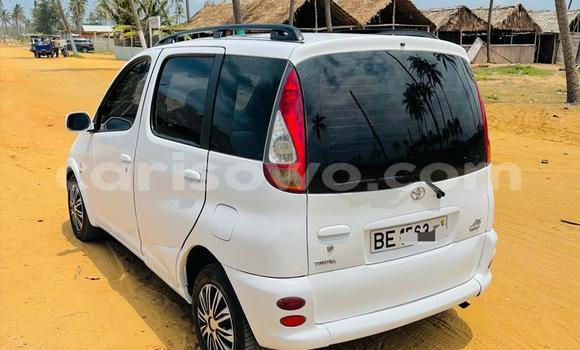 Acheter Occasion Voiture Toyota Yaris Blanc à Abomey Calavi, Benin Acheter Occasion Voiture Toyota Yaris Blanc à Abomey Calavi, Benin