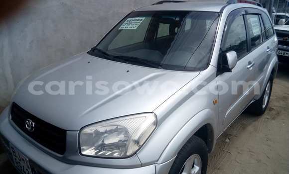 Sayi Na hannu Toyota RAV4 Azurfa Mota in Cotonou a Benin Sayi Na hannu Toyota RAV4 Azurfa Mota in Cotonou a Benin