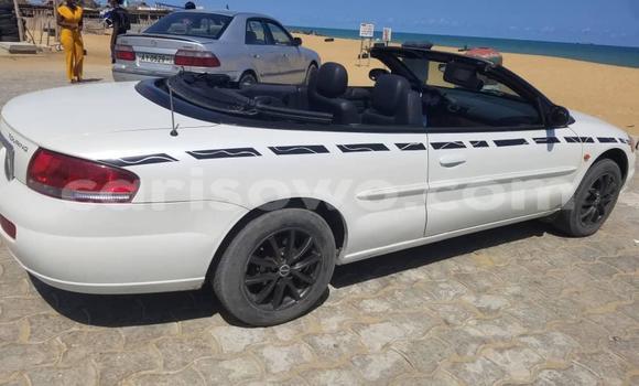 Buy Used Chrysler Sebring White Car in Abomey Calavi in Benign Buy Used Chrysler Sebring White Car in Abomey Calavi in Benign