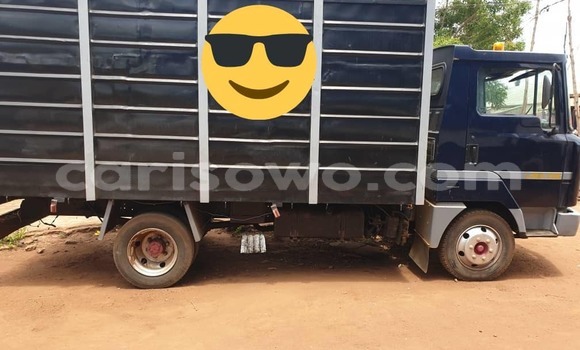 Ra Àlòkù Nissan UD Miiran Ọkọ̀ akẹ́rù ńlá in Abomey Calavi ni Benin Ra Àlòkù Nissan UD Miiran Ọkọ̀ akẹ́rù ńlá in Abomey Calavi ni Benin