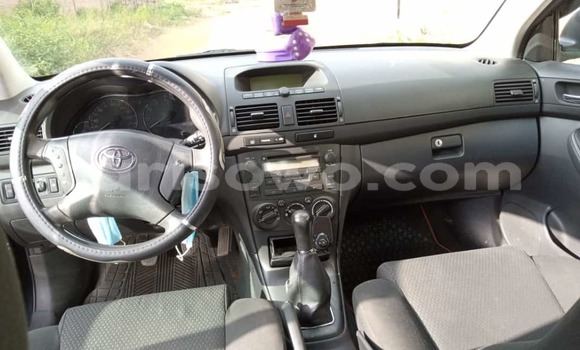 Ra Àlòkù Toyota Avensis Silver Ọkọ̀ in Cotonou ni Benin Ra Àlòkù Toyota Avensis Silver Ọkọ̀ in Cotonou ni Benin