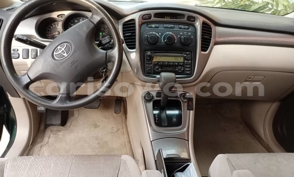 Sayi Na hannu Toyota Highlander Green Mota in Cotonou a Benin Sayi Na hannu Toyota Highlander Green Mota in Cotonou a Benin
