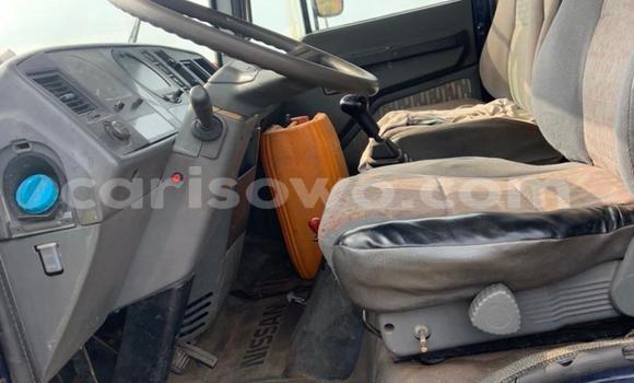 Acheter Occasion Utilitaire Nissan UD Bleu à Abomey Calavi, Benin Acheter Occasion Utilitaire Nissan UD Bleu à Abomey Calavi, Benin