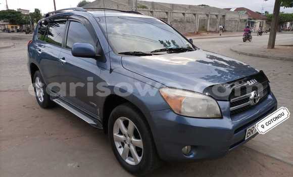 Sayi Na hannu Toyota RAV4 Blue Mota in Abomey Calavi a Benin Sayi Na hannu Toyota RAV4 Blue Mota in Abomey Calavi a Benin