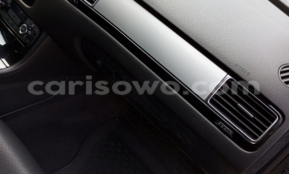 Acheter Occasion Voiture Volkswagen Touareg Bleu à Cotonou, Benin Acheter Occasion Voiture Volkswagen Touareg Bleu à Cotonou, Benin