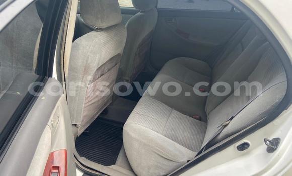 Sayi Na hannu Toyota Corolla White Mota in Abomey Calavi a Benin Sayi Na hannu Toyota Corolla White Mota in Abomey Calavi a Benin