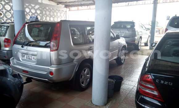 Sayi Na hannu Nissan Pathfinder Brown Mota in Savalou a Benin Sayi Na hannu Nissan Pathfinder Brown Mota in Savalou a Benin