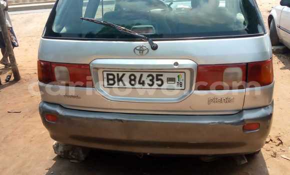 Acheter Occasion Voiture Toyota Picnic Gris à Abomey Calavi, Benin Acheter Occasion Voiture Toyota Picnic Gris à Abomey Calavi, Benin