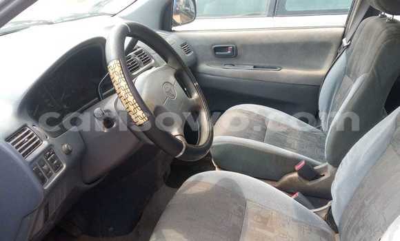 Acheter Occasion Voiture Toyota Picnic Gris à Abomey Calavi, Benin Acheter Occasion Voiture Toyota Picnic Gris à Abomey Calavi, Benin