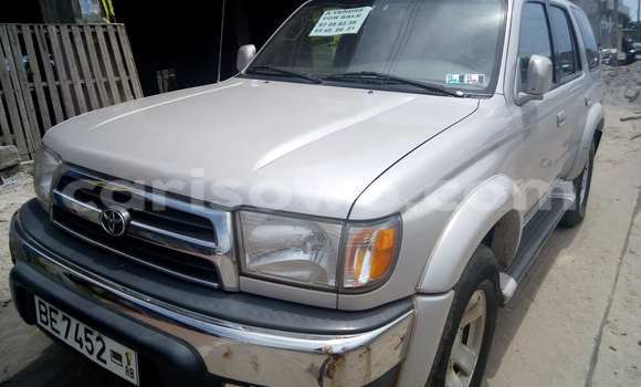 Sayi Na hannu Toyota 4Runner Azurfa Mota in Savalou a Benin Sayi Na hannu Toyota 4Runner Azurfa Mota in Savalou a Benin