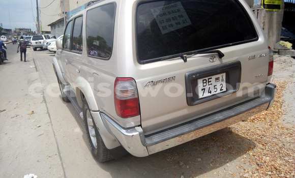 Sayi Na hannu Toyota 4Runner Azurfa Mota in Savalou a Benin Sayi Na hannu Toyota 4Runner Azurfa Mota in Savalou a Benin