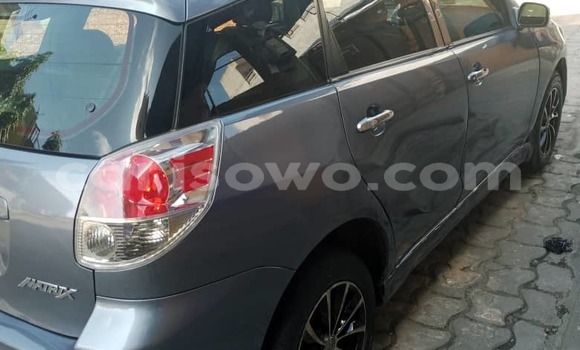 Acheter Occasion Voiture Toyota Matrix Bleu à Cotonou, Benin Acheter Occasion Voiture Toyota Matrix Bleu à Cotonou, Benin