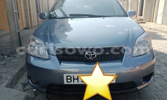 Sayi Na hannu Toyota Matrix Blue Mota in Cotonou a Benin Sayi Na hannu Toyota Matrix Blue Mota in Cotonou a Benin