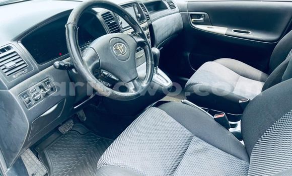 Acheter Occasion Voiture Toyota Corolla Verso Vert à Abomey Calavi, Benin Acheter Occasion Voiture Toyota Corolla Verso Vert à Abomey Calavi, Benin