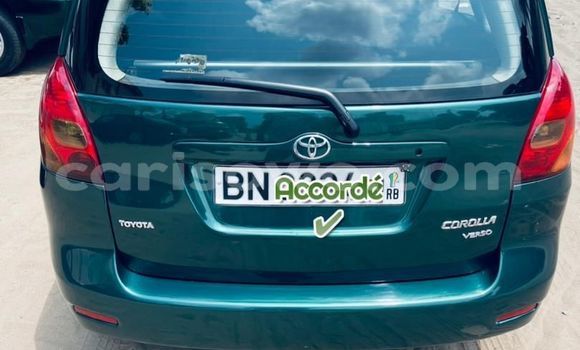 Acheter Occasion Voiture Toyota Corolla Verso Vert à Abomey Calavi, Benin Acheter Occasion Voiture Toyota Corolla Verso Vert à Abomey Calavi, Benin