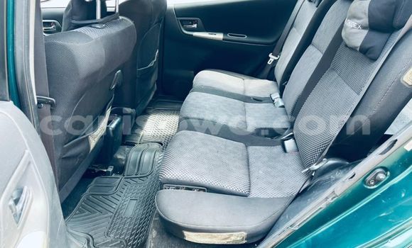 Acheter Occasion Voiture Toyota Corolla Verso Vert à Abomey Calavi, Benin Acheter Occasion Voiture Toyota Corolla Verso Vert à Abomey Calavi, Benin