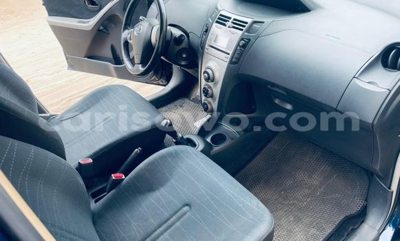 Buy Used Toyota Yaris Blue Car in Abomey Calavi in Benign Buy Used Toyota Yaris Blue Car in Abomey Calavi in Benign