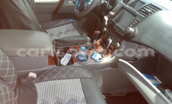 Acheter Occasion Voiture Toyota Highlander Autre à Abomey Calavi, Benin Acheter Occasion Voiture Toyota Highlander Autre à Abomey Calavi, Benin