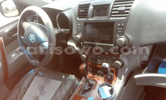 Acheter Occasion Voiture Toyota Highlander Autre à Abomey Calavi, Benin Acheter Occasion Voiture Toyota Highlander Autre à Abomey Calavi, Benin
