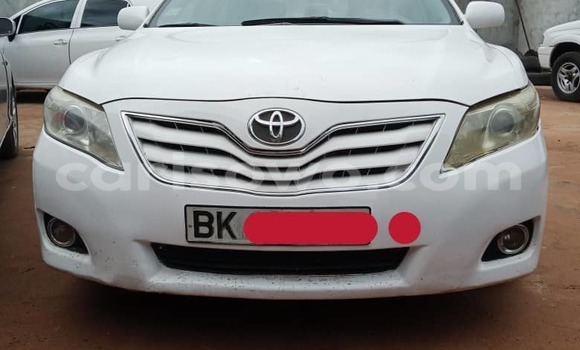 Sayi Na hannu Toyota Camry White Mota in Cotonou a Benin Sayi Na hannu Toyota Camry White Mota in Cotonou a Benin