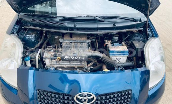 Ra Àlòkù Toyota Yaris Blue Ọkọ̀ in Cotonou ni Benin Ra Àlòkù Toyota Yaris Blue Ọkọ̀ in Cotonou ni Benin