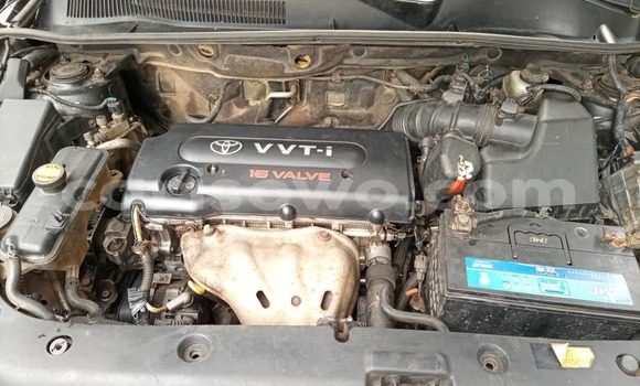 Ra Àlòkù Toyota RAV4 Blue Ọkọ̀ in Cotonou ni Benin Ra Àlòkù Toyota RAV4 Blue Ọkọ̀ in Cotonou ni Benin