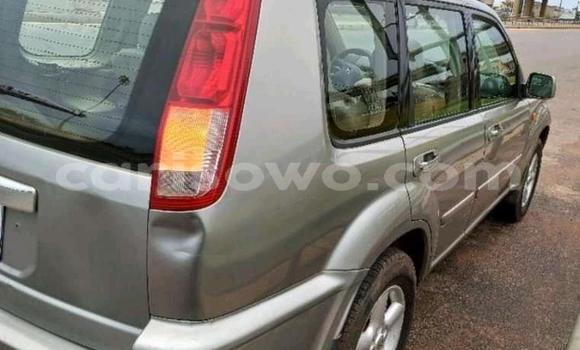 Ra Àlòkù Nissan X–Trail Silver Ọkọ̀ in Cotonou ni Benin Ra Àlòkù Nissan X–Trail Silver Ọkọ̀ in Cotonou ni Benin