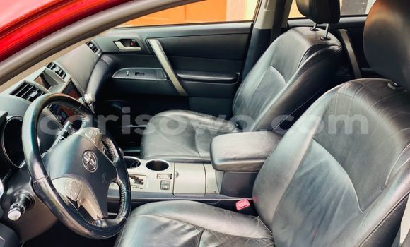 Buy Used Toyota Highlander Red Car in Cotonou in Benign Buy Used Toyota Highlander Red Car in Cotonou in Benign