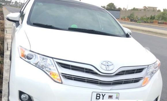 Sayi Na hannu Toyota Venza White Mota in Cotonou a Benin Sayi Na hannu Toyota Venza White Mota in Cotonou a Benin