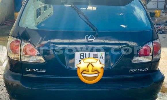 Sayi Na hannu Lexus RX 300 Black Mota in Cotonou a Benin Sayi Na hannu Lexus RX 300 Black Mota in Cotonou a Benin
