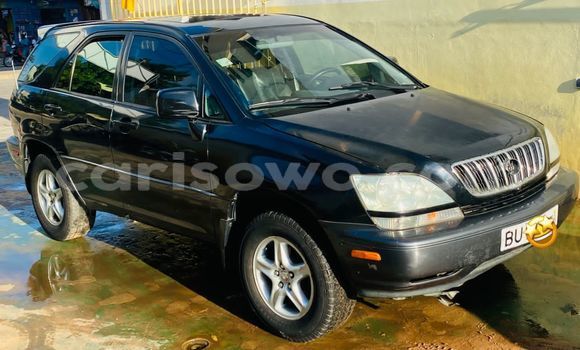 Sayi Na hannu Lexus RX 300 Black Mota in Cotonou a Benin Sayi Na hannu Lexus RX 300 Black Mota in Cotonou a Benin