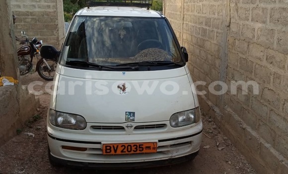 Ra Àlòkù Nissan UD funfun Ọkọ̀ akẹ́rù ńlá in Abomey Calavi ni Benin Ra Àlòkù Nissan UD funfun Ọkọ̀ akẹ́rù ńlá in Abomey Calavi ni Benin