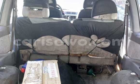 Ra Àlòkù Nissan UD funfun Ọkọ̀ akẹ́rù ńlá in Abomey Calavi ni Benin Ra Àlòkù Nissan UD funfun Ọkọ̀ akẹ́rù ńlá in Abomey Calavi ni Benin