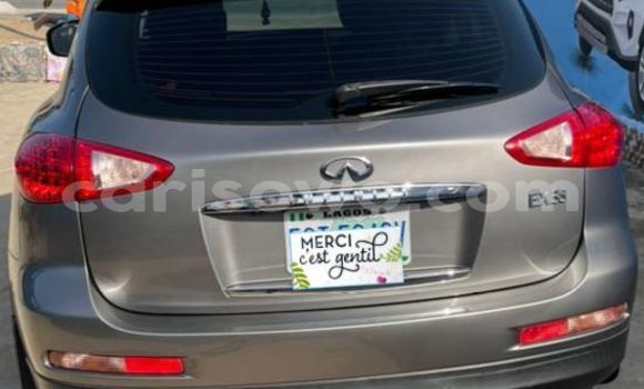 Sayi Na hannu Infiniti EX Azurfa Mota in Cotonou a Benin Sayi Na hannu Infiniti EX Azurfa Mota in Cotonou a Benin