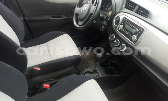 Ra Imported Toyota Yaris funfun Ọkọ̀ in Cotonou ni Benin Ra Imported Toyota Yaris funfun Ọkọ̀ in Cotonou ni Benin